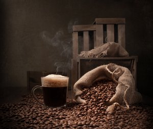 Natureza morta com café quente de Margareth Perfoncio