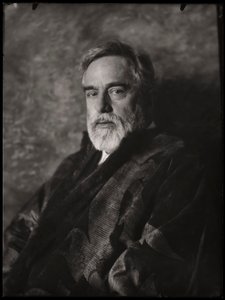 Auto-retrato, cerca de 1935.