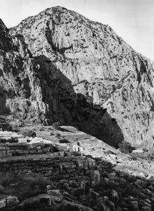 Delfos e Fedrades no monte Parnaso, Grécia, 1937.
