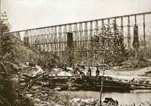 Falling Water Bridge, Nashville e Chattanooga Railroad, 1861-65 de Mathew B. Brady