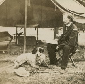 General Custer (1839-76) em sua sede, c.1864 de Mathew B. Brady