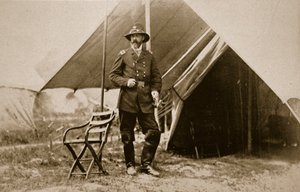 General G. Meade no acampamento de Mathew and studio Brady