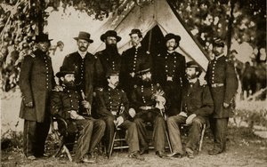 General Jefferson C. Davis e Staff de Mathew and studio Brady