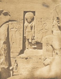 Decoração da entrada do grande Spéos de Abousembil O Deus Phre recebendo as oferendas, março de 1850. de Maxime Du Camp