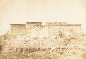 Complexo do Templo de Isis em Philae - Vista tirada do norte, abril de 1850. de Maxime Du Camp