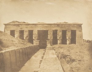 Fachada do Templo de Athor em Denderah Tentyris, 1849-50. de Maxime Du Camp