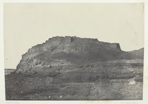 Ibrym Fortress Ancient Premmis, View from the South, Nubia, 1849-1, impresso em 1852. de Maxime Du Camp