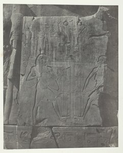 Gournah, Sculptures from the Throne of the Colossi, Thebes, 184951, impresso em 1852. de Maxime Du Camp