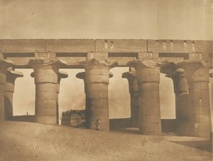 Grande Colonnade do Palácio de Amenhetep III, Luxor, Tebas, 1849-50. de Maxime Du Camp