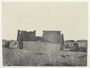 Hemi-Speos De Séboua, Drômos, Nubia, 184951, impresso em 1852. de Maxime Du Camp
