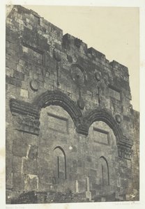 Jerusalém, Golden Gate Bab-El-Daharieh, Palestina, 184951, impresso em 1852. de Maxime Du Camp