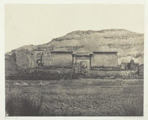 Medinet-Habou, General View of the Rines, Thebes, 184951, impresso em 1852. de Maxime Du Camp