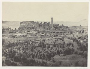 Palácio de Carnac, vista geral das ruínas, vista de leste; Tebas, prancha 31 do álbum «Egipto, Núbia, Palestina e Síria» (1852)