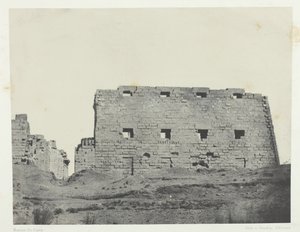 Karnak Palace, Great Pylons of the Southwest, Thebes, 184951, impresso em 1852. de Maxime Du Camp