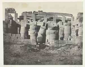Karnak Palace, Hypostyle Hall from the North, Thebes, 184951, impresso em 1852. de Maxime Du Camp