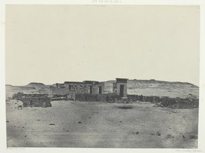 Templo e Aldeia de Débôd, Parembole da Rota Antonina, Núbia, 184951, impresso em 1852. de Maxime Du Camp