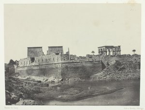Vista tirada de South West Angle, Philoe, Nubia, 184951, impresso em 1852. de Maxime Du Camp