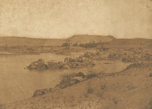 Vista da primeira catarata, tirada do oeste, entre Aswan e Philae, 1849-50. de Maxime Du Camp