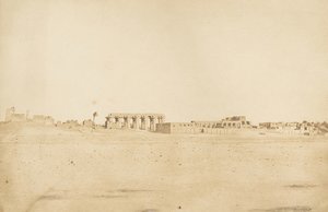 Vista geral das Ruínas de Luxor, tirada de West Thebes, 1849-50. de Maxime Du Camp