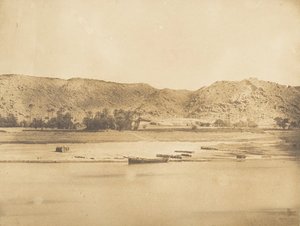 Vista tirada a sudeste de Philae - Cherk-el-Hesseh, 1849-50. de Maxime Du Camp