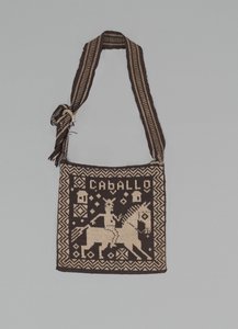 Bolsa masculina com cavalo e cavaleiro, provavelmente anos 1950 (lã tricotada) de Mayan Mayan