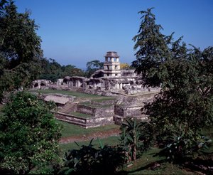 Civilização pré-colombiana: vista do site de Palenque no período Maiapas Clássico de Chiapas de Mayan Mayan