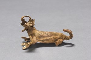 Veado Comendo Pingente De Milho, c. 1000-1550 (ouro fundido)