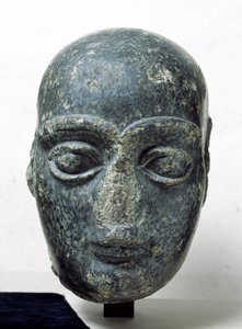 Cabeça de um homem, conhecido como Gudea com a cabeça raspada, de Telloh (antigo Girsu) neo-sumério, c.2120 aC (diorito) de Mesopotamian