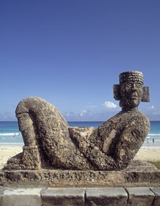 Uma cópia da estátua de Chac-Mool de Chichen-Itza, Yucatan, c.987-1185 aC (calcário)