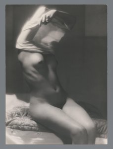 Antes de ir para a cama (título original sobre o objecto) de Michael Heumuller