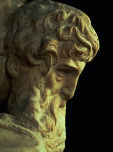 O gênio da vitória por Michelangelo Buonarroti 1475-1564 detalhe de uma cabeça inacabada, 1527-28 marmore ver 52671