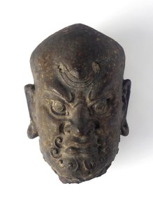 Cabeça de uma divindade (ferro)