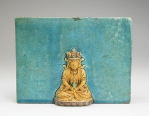 Azulejo com figura do Buda Amitabha (cerâmica)