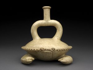 Caranguejo Effigy Vessel