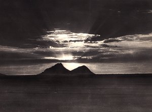 Construir um império na era fascista: Monte Abu Gamel, 09/05/1936 (foto a p/b) de Modestino Baldinetti