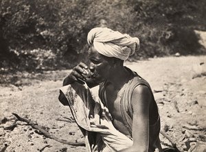 Construindo um Império na era fascista: um chá nômade bebendo chá, 09/05/1936 (foto a p/b) de Modestino Baldinetti