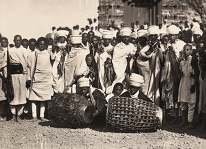Construindo um Império na era fascista: o festival de Mascal, 09/05/1936 (foto a p/b) de Modestino Baldinetti