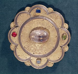 Relicário Polylobed, do século 13 (ouro, madeira e pedras preciosas)