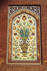 Mosaico de azulejos, c.1634-35 (faiança) de Mughal School