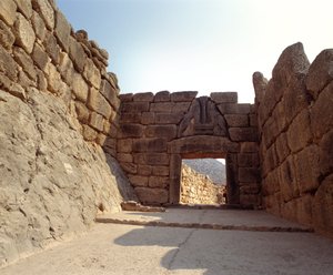 Vista da Porta dos Leões na cidade de Mycenes, Grécia de Mycenaean