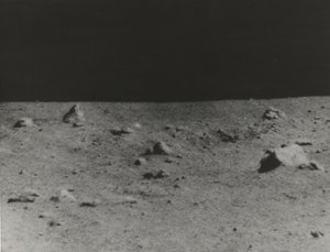 [Superfície Lunar fotografada por Surveyor V], 1967. de NASA Images