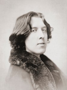 Oscar Wilde, início da década de 1880 (foto a p/b) de Napoleon Sarony