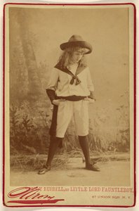 Tommy Russell como o pequeno Lord Fauntleroy de Napoleon Sarony