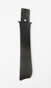 Formão bifurcado (zhang), Cultura Qijia, c.2500-2000 aC (jade (nefrita))