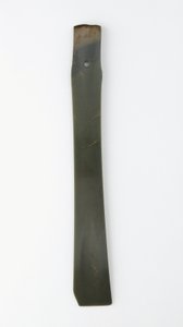 Formão bifurcado (zhang) Cultura de Qijia (jade (nefrite))