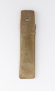 Cinzel reto (gui) Cultura de Qijia (jade (nefrite))