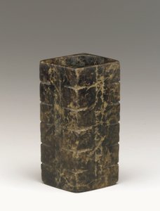 Tubo alto (cong) região do Lago Tai, cultura Liangzhu, 3300-2250 aC (jade)