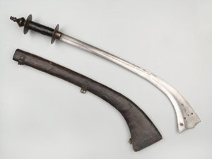 Espada e bainha de Kora