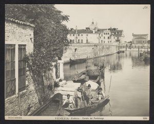 Kanaal te Venetië Veneza - Giudecca - Canal Pontelungo (título no objeto) de Neue Photographische Gesellschaft