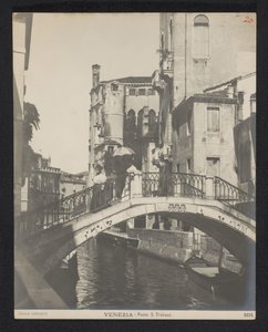 Ponte San Trovaso te Venetië
Venezia - Ponte S. Trovaso (title on object) de Neue Photographische Gesellschaft